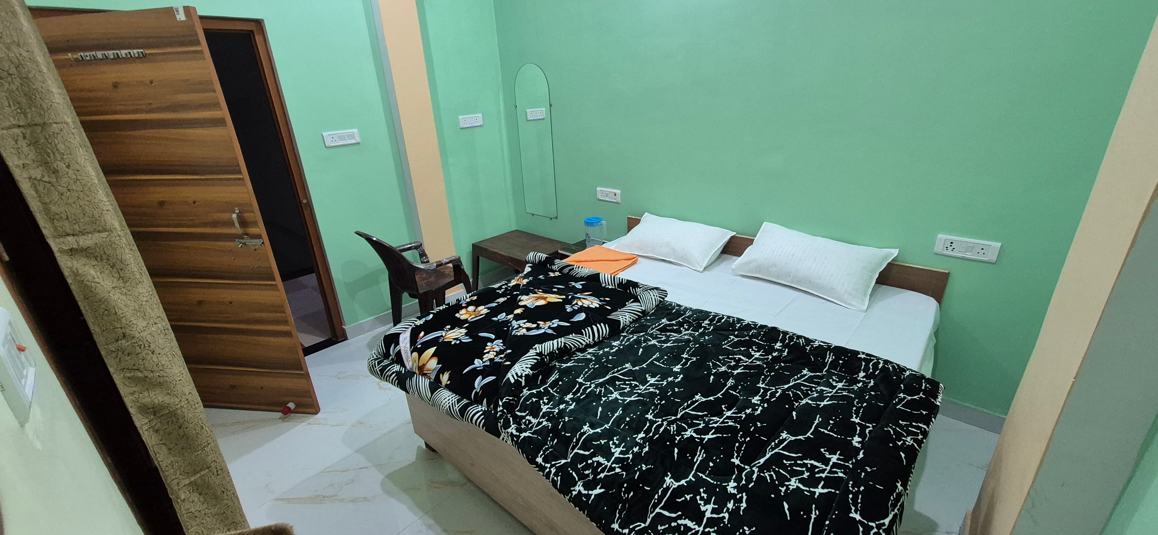 Executive Room image 1