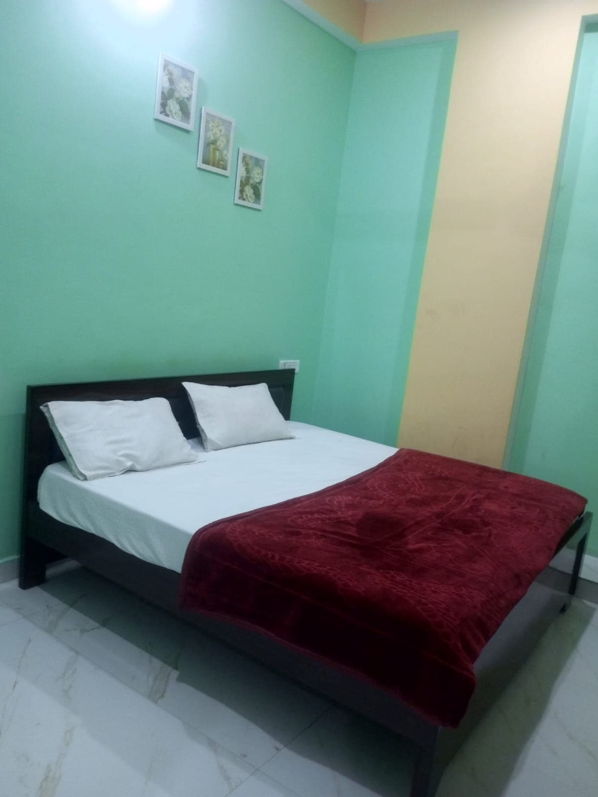 Executive Room image 9