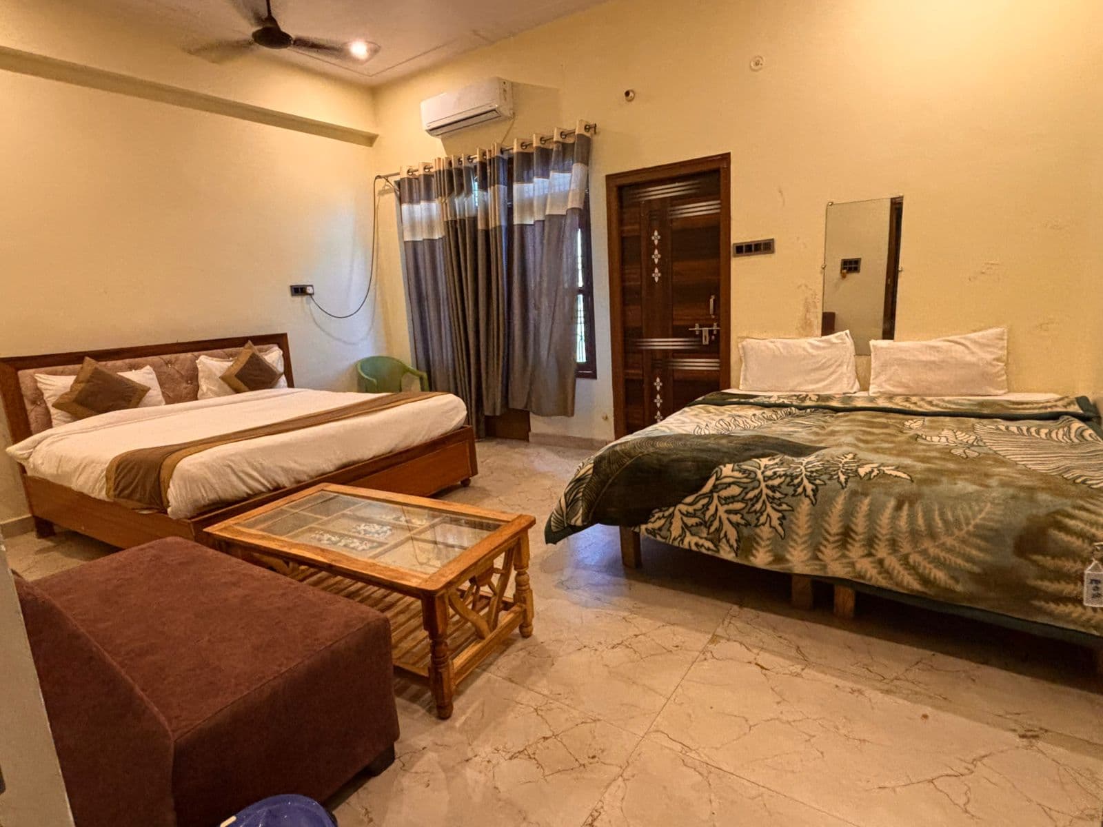 Family Suite (4 beds) image 1